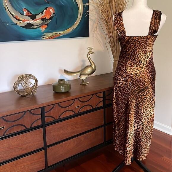 Vintage Hidden Treasures Satin Chemise - Picture 3 of 6